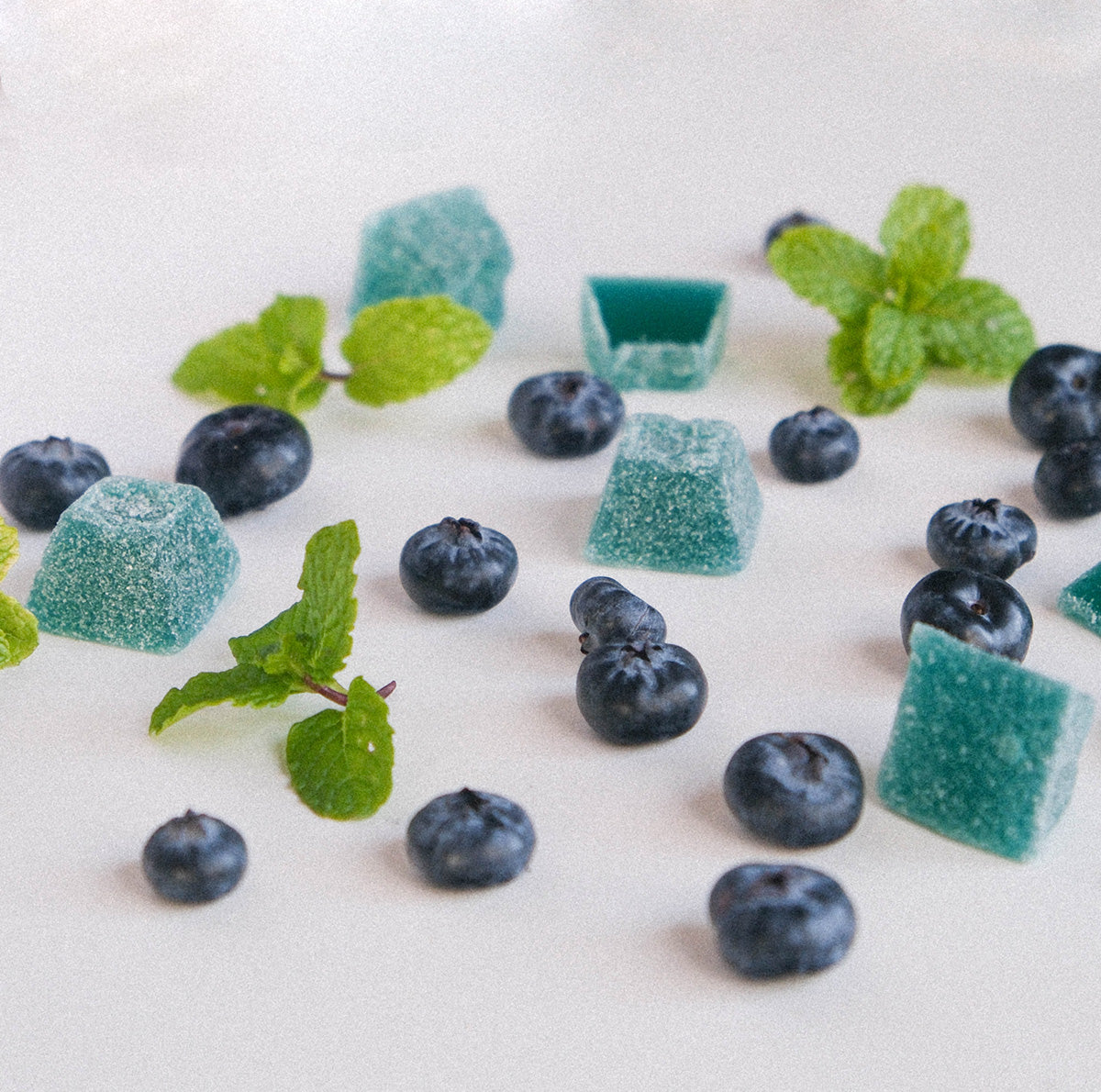 Cannabis Infused Gummies: Blueberry & Mint Tea Flavour